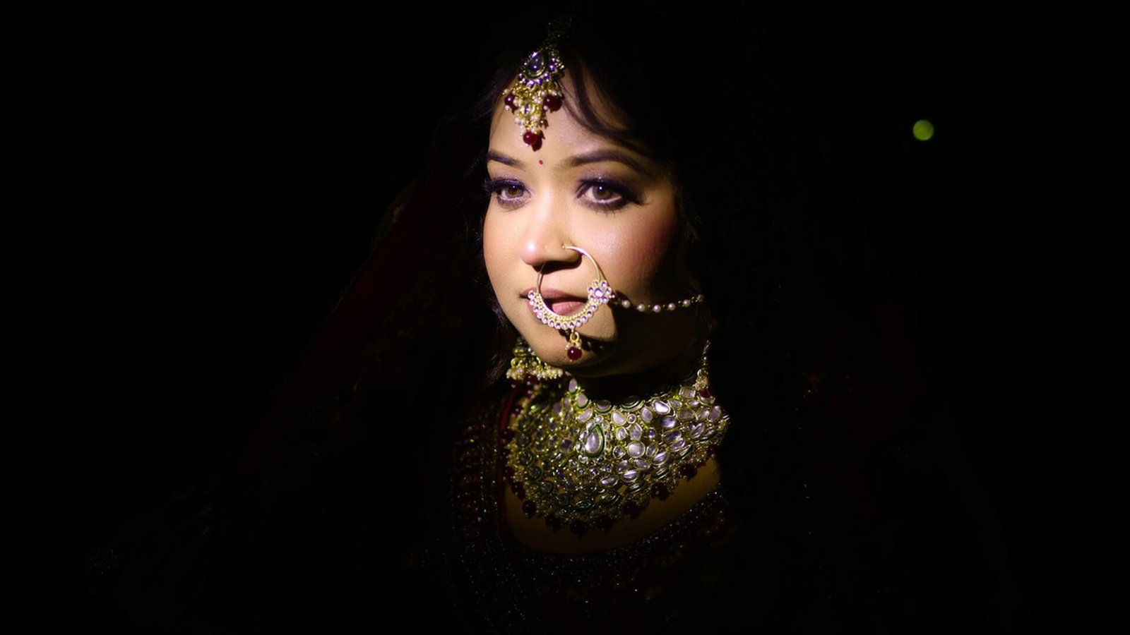 “Bridal Close-up Portrait with Jewelry – Best Wedding Photographer in Ranchi | SK Photographer Ranchi”
